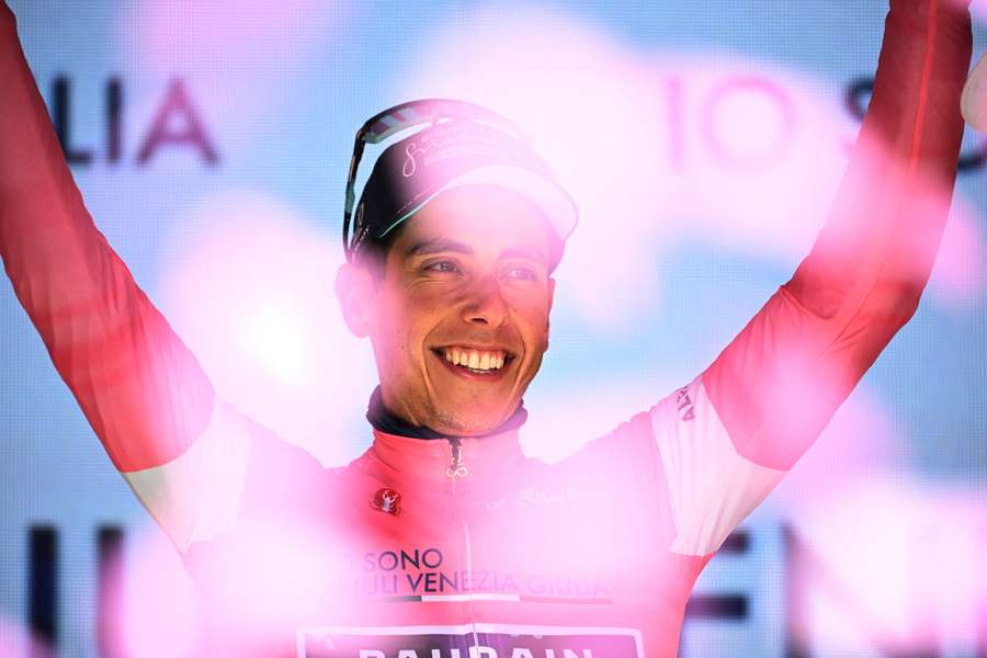 Eulálio promete lutar todos os dias para manter a camisola rosa