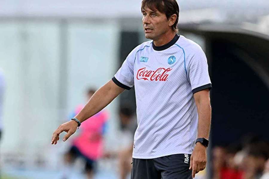 Trenér Neapole Antonio Conte