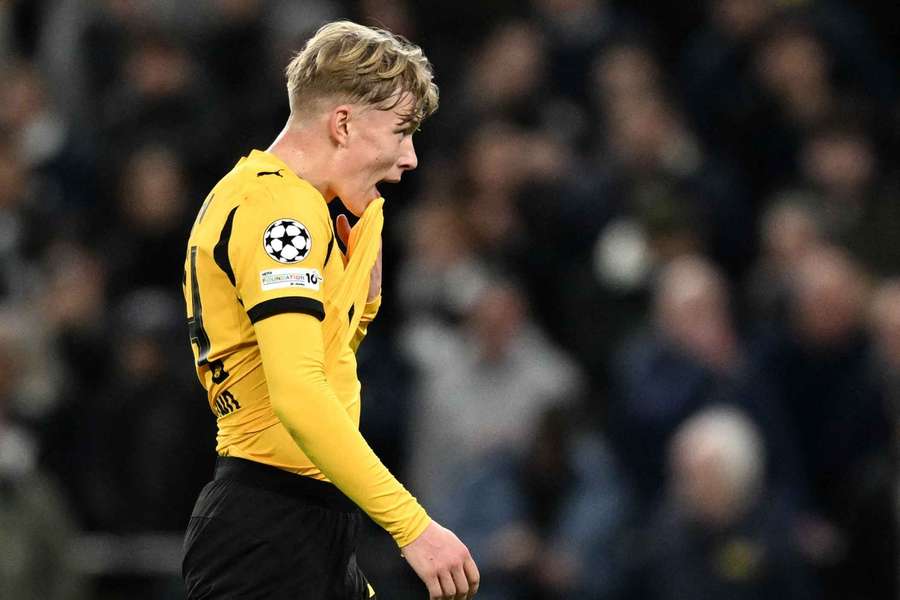 Leeds, Arsenal rival Inter Milan as Svensson price set