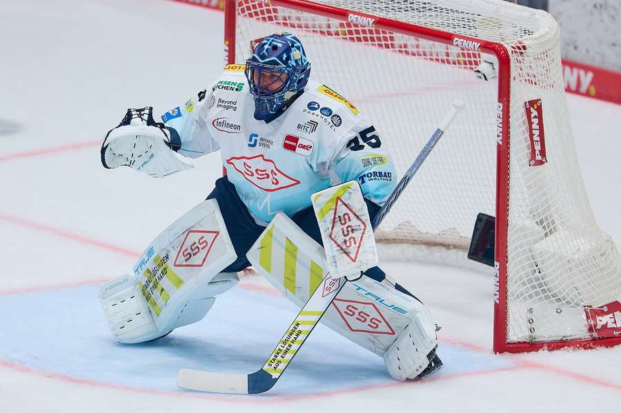 Hudáček ostáva v Nemecku. Hudáček ostáva v Nemecku.