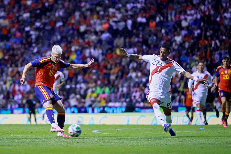 Dani Olmo, durante el amistoso ante Perú previo al Mundial Dani Olmo, durante el amistoso ante Perú previo al Mundial