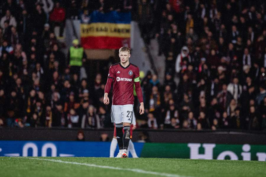 PŘESTUPY ONLINE: V Manchesteru City skončí ikona. Panák dle všeho odejde ze Sparty