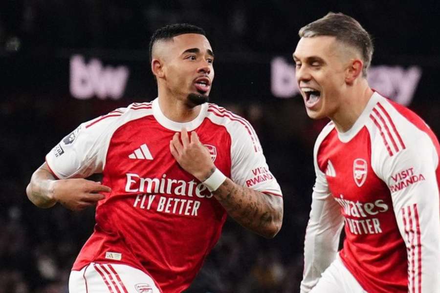 Gabriel Jesus fechou o placar em Arsenal 4x1 Aston Villa Gabriel Jesus fechou o placar em Arsenal 4x1 Aston Villa