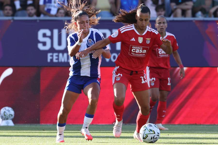 Benfica e FC Porto defrontaram-se na Supertaça feminina Benfica e FC Porto defrontaram-se na Supertaça feminina