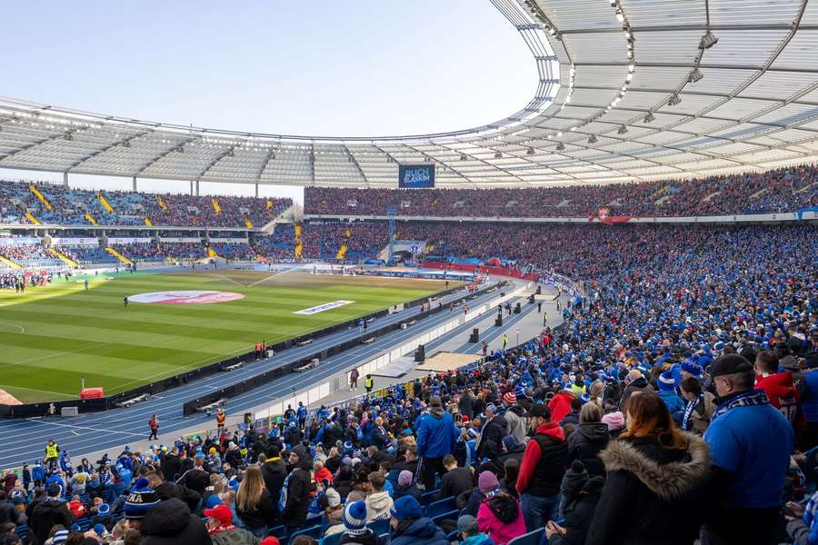 Wypełniony po brzegi Stadion Śląski podczas meczu Ruchu Chorzów z Wisłą Kraków