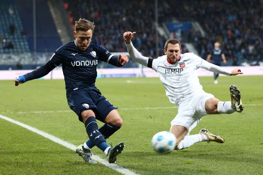 Der 1. FC Heidenheim und der VfL Bochum bestreiten am Freitagabend ein echtes Abstiegsendspiel.