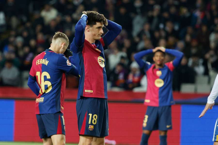 Barcelona je na čele La Ligy už len vďaka lepšiemu skóre. 