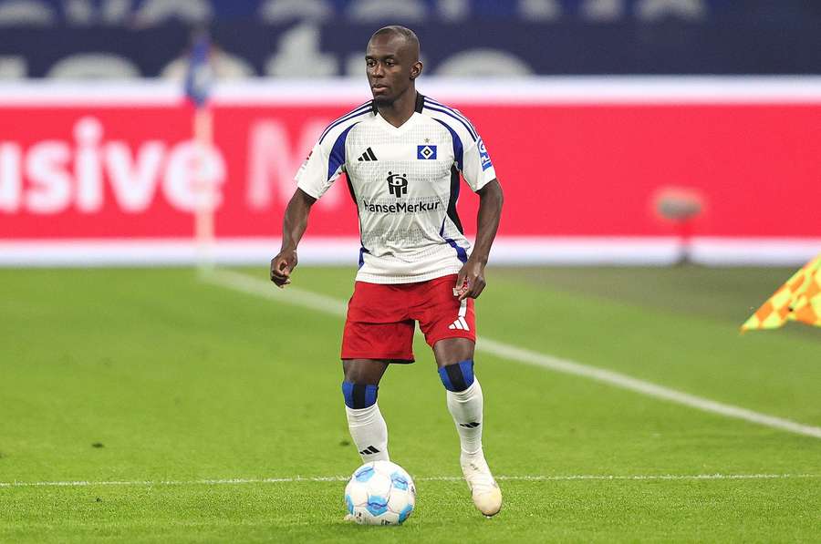 Jean-Luc Dompe renovou com o Hamburgo