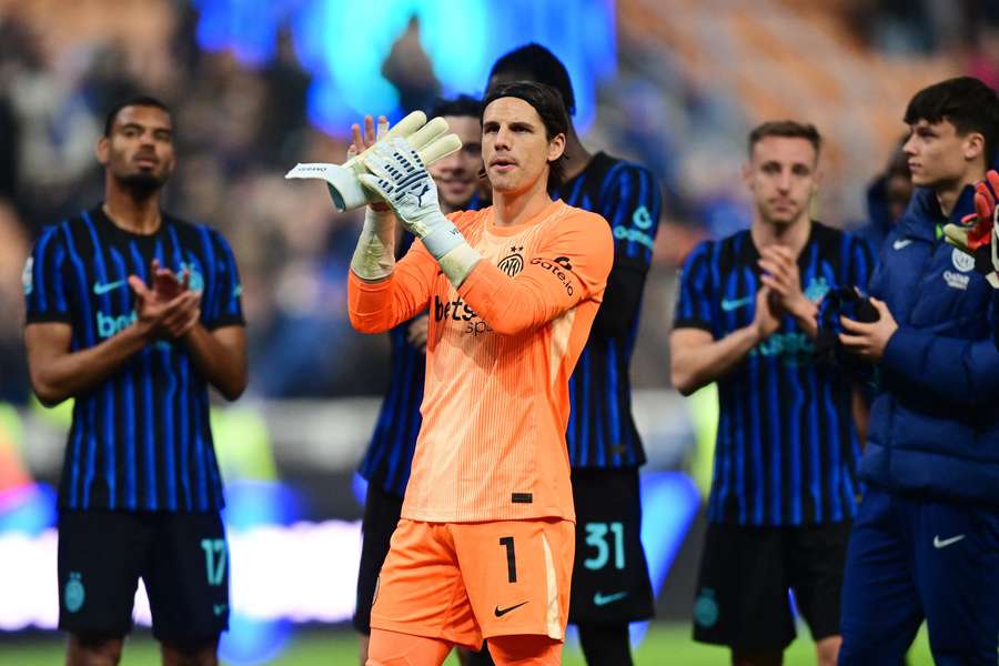 Gólman Sommer slaví výhru Interu.