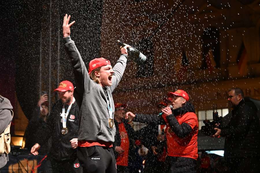 Tourigny byl jednou z výrazných postav týmu.