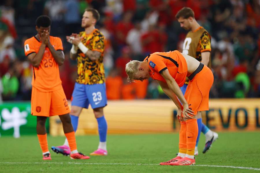 Die Niederlande am Boden Die Niederlande am Boden