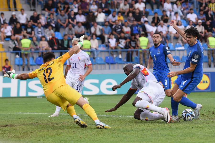 Lukaku roubou a bola no lance do gol