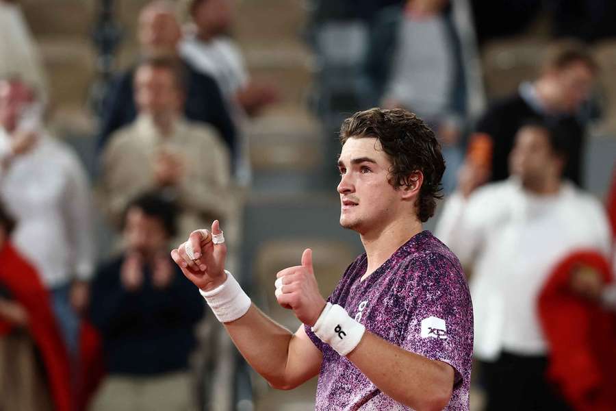 Joao Fonseca a eliminat doi favoriți în drumul spre sferturile Roland Garros Joao Fonseca a eliminat doi favoriți în drumul spre sferturile Roland Garros