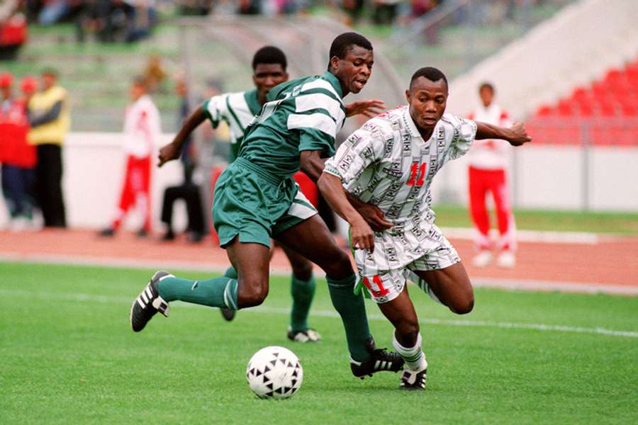 Amunike, con la selección nigeriana en la Copa de África