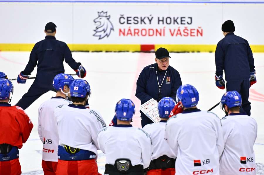 Radim Rulík přivítal na tréninku všech 28 nominovaných hráčů