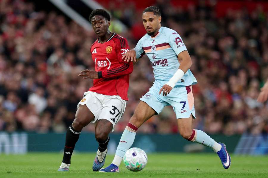 Kobbie Mainoo em ação pelo Manchester United