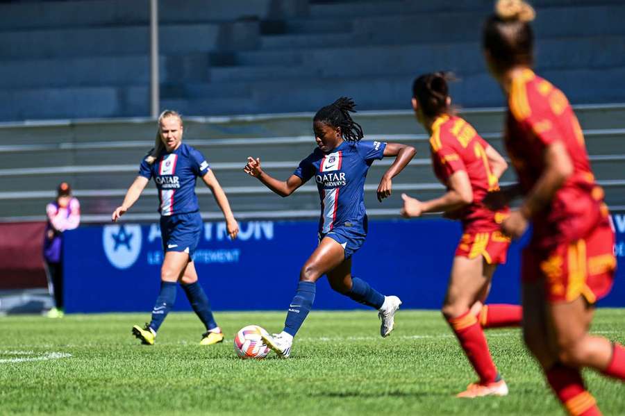 L'équipe féminine du Paris Saint-Germain lors de sa victoire à Rodez (4-0) pour le compte de la seconde journée de D1 Arkema.