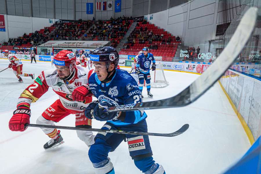 Kozák (vľavo) v Prešove skončil.