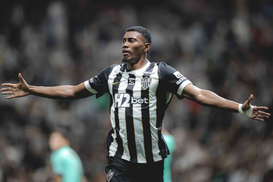 Cassierra salvou o Atlético-MG no fim com um gol de cabeça