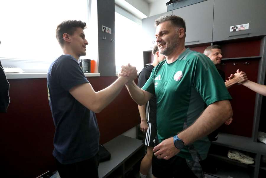 Podbrezová vo štvrtok odštartovala letnú prípravu. Podbrezová vo štvrtok odštartovala letnú prípravu.