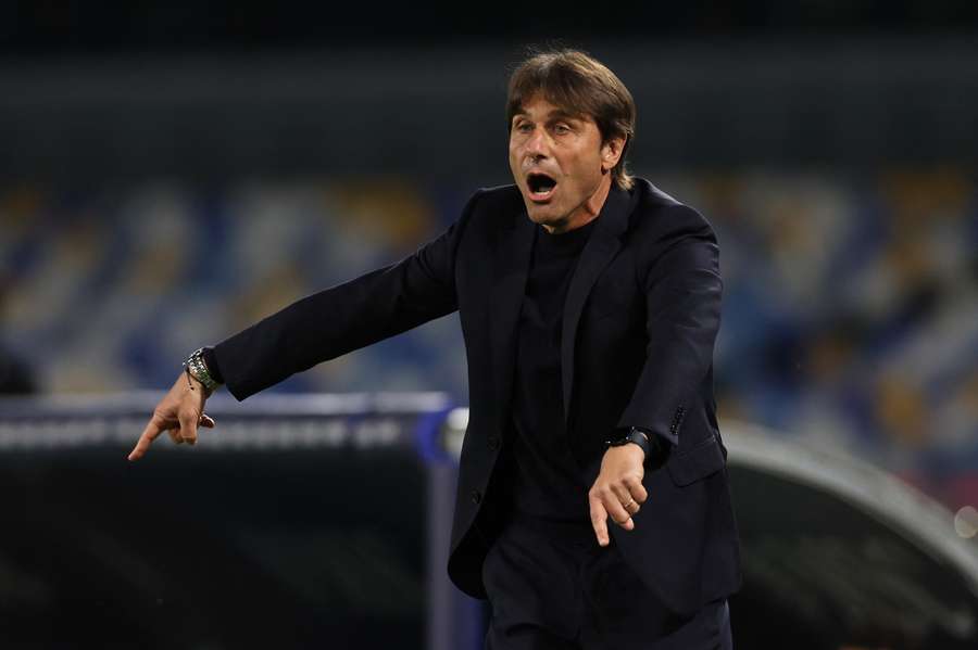 Antonio Conte, treinador do Nápoles