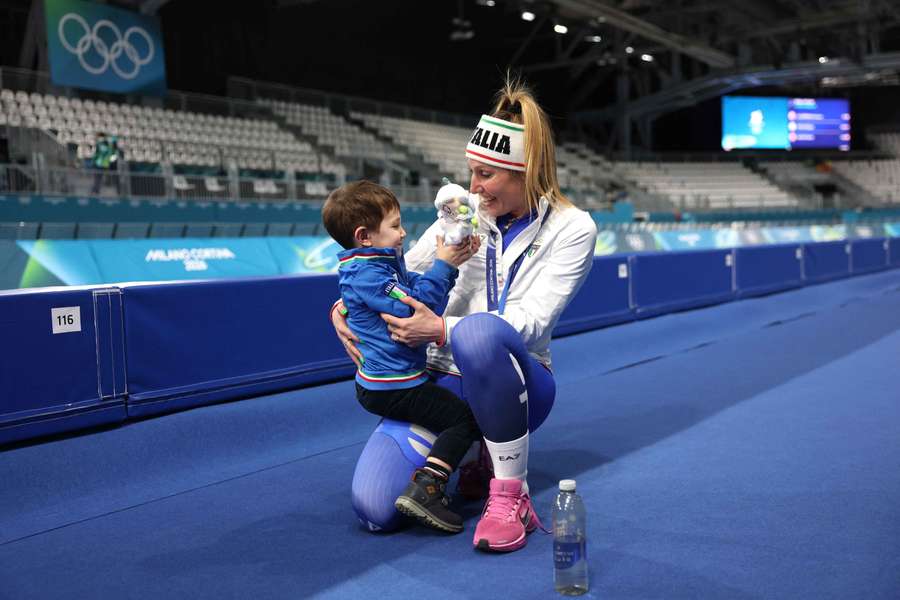 Francesca Lollobrigida assieme al figlio Tommaso