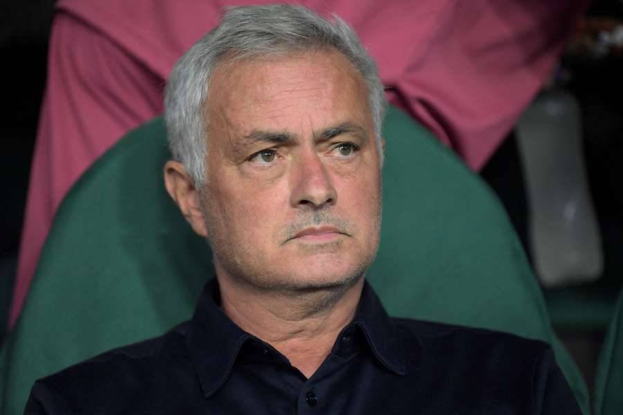 Mourinho faz sua reestreia na Liga dos Campeões pelo Real Madrid Mourinho faz sua reestreia na Liga dos Campeões pelo Real Madrid