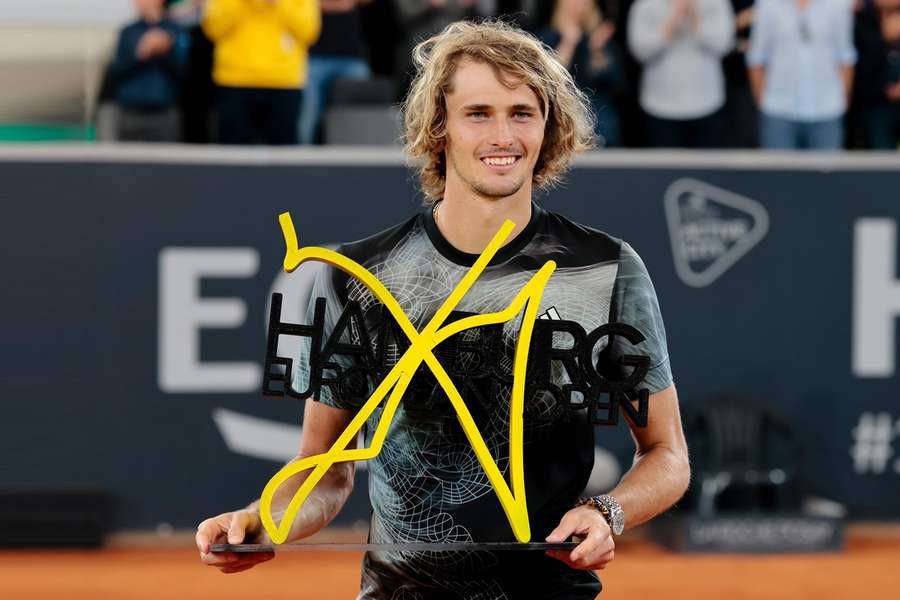 Alexander Zverev se v Hamburku stal teprve druhým domácím šampionem.