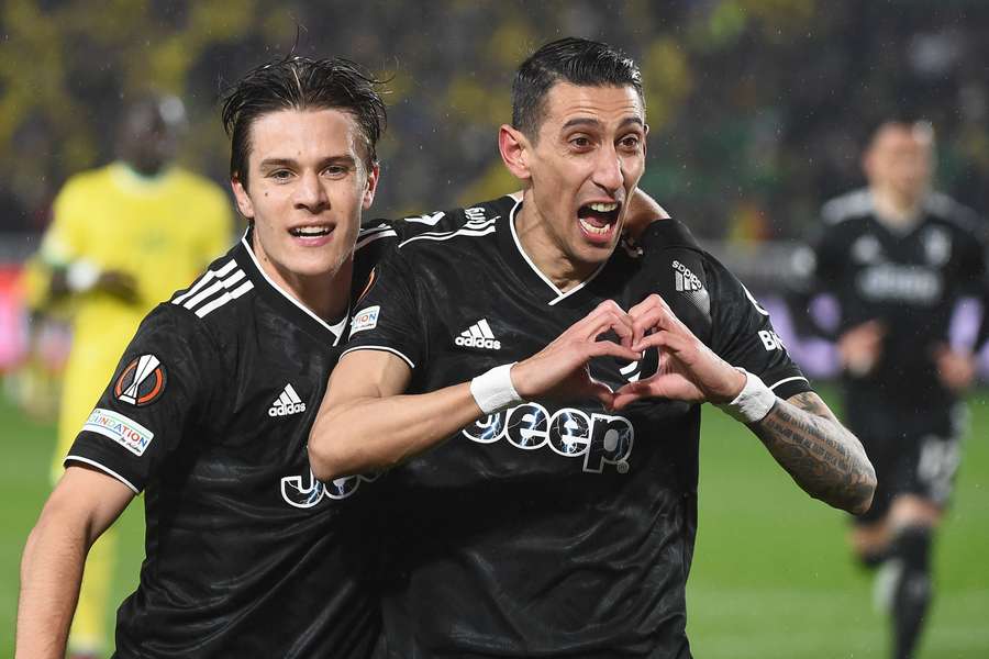Di Maria-hattrick var klart kampens spiller med et hattrick. Di Maria-hattrick var klart kampens spiller med et hattrick.