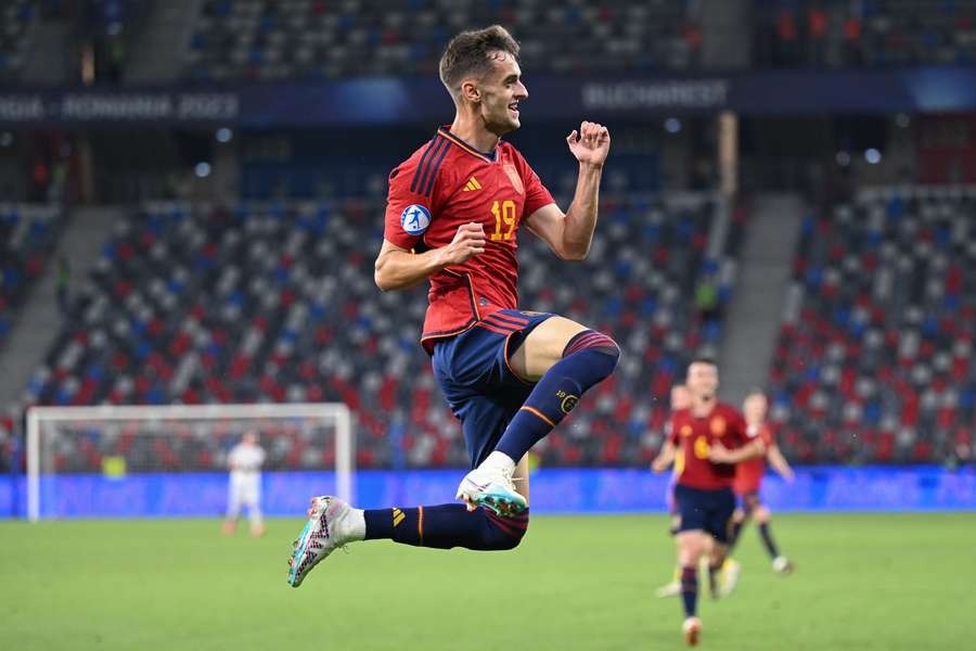 Aimar Oroz celebra seu gol