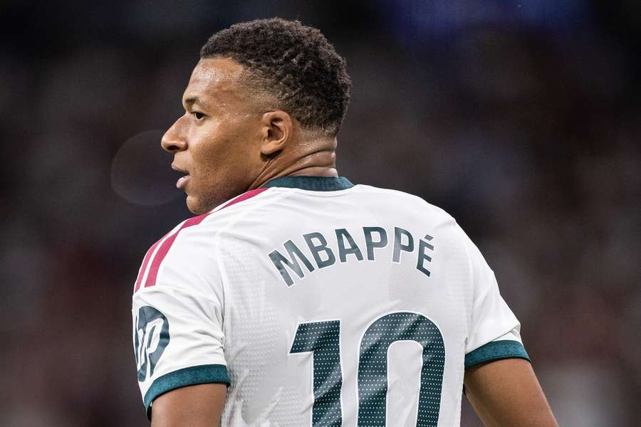 Kylian Mbappe glänzt beim Mourinho-Comeback. Kylian Mbappe glänzt beim Mourinho-Comeback.