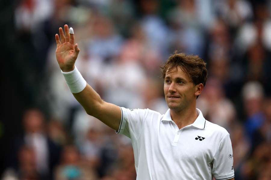 Casper Ruud passa à segunda ronda em Wimbledon