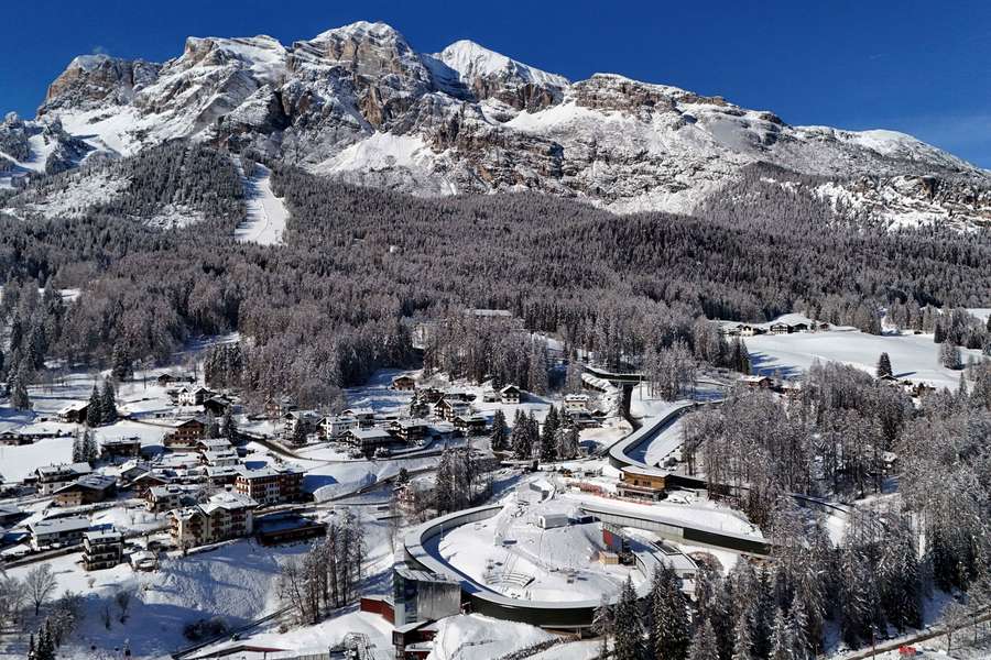 Vista aérea de la pista de bobsleigh de los Juegos Olímpicos de invierno