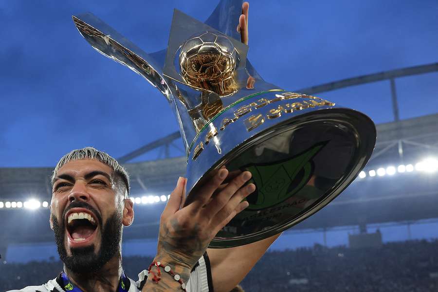 Atual campeão brasileiro, Botafogo inicia sua trajetória contra o Palmeiras, no Allianz Parque