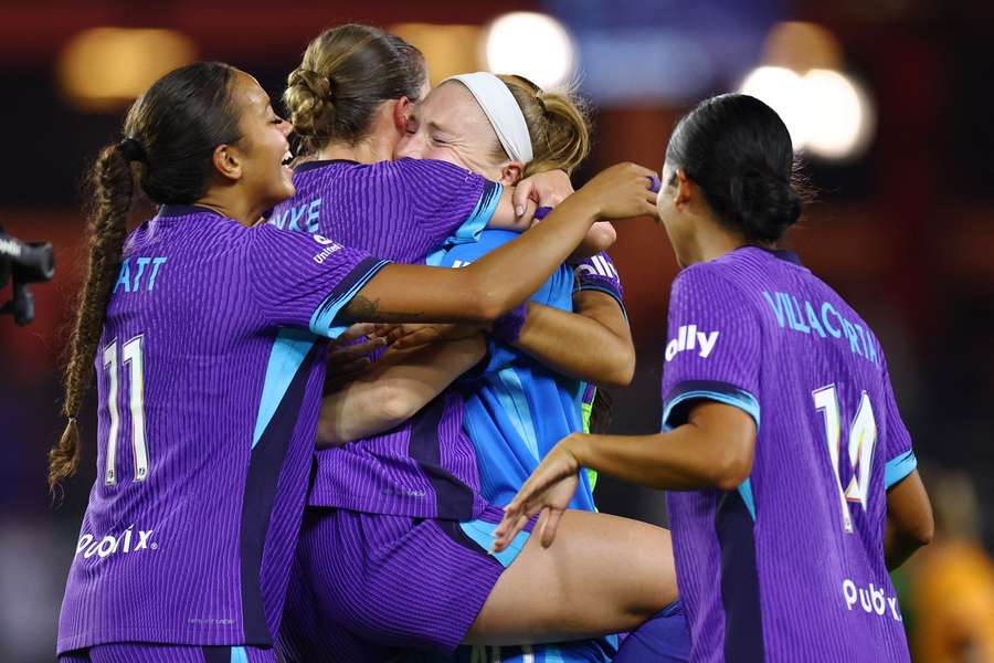Jucătoarele de la Orlando Pride sărbătoresc un gol