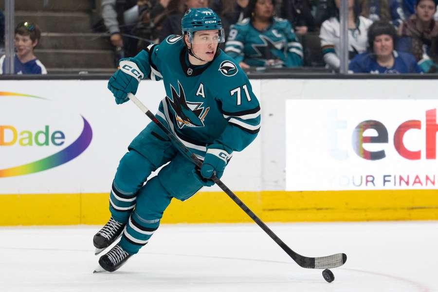 Seria wygranych Sharks w NHL trwa i rosną ich szanse na play-off