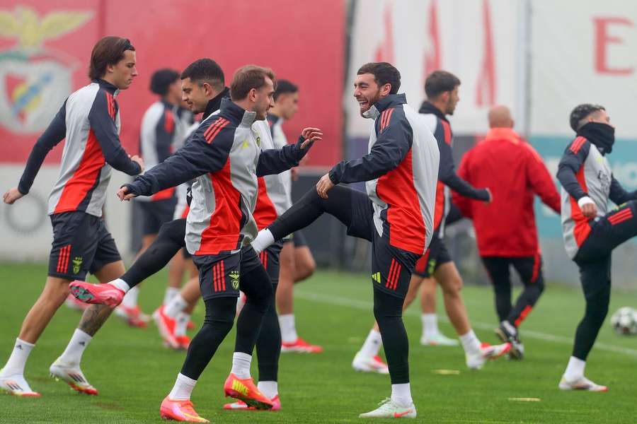Kökçü no treino do Benfica