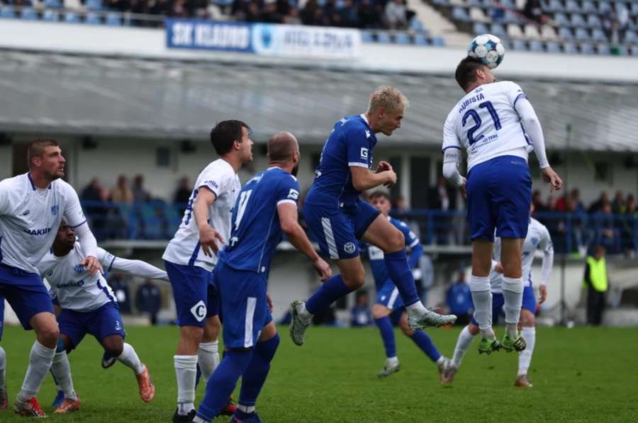 Kladno odehraje odvetu baráže o druhou ligu v České Lípě s jistotou postupu. Kladno odehraje odvetu baráže o druhou ligu v České Lípě s jistotou postupu.