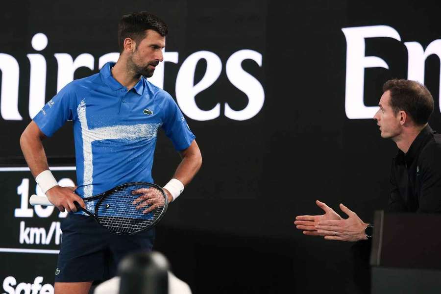 Djokovičovi poprvé radil Andy Murray.