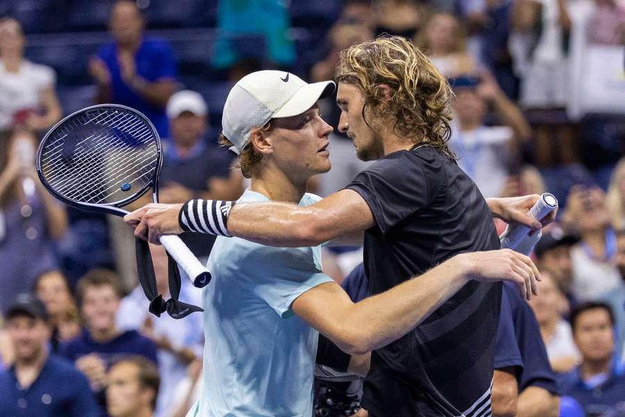 Alexander Zverev classificou-se para os quartos do US Open