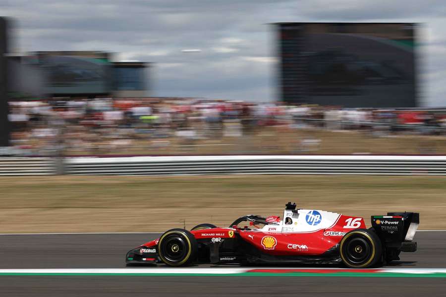 Leclerc ovládl závod v Silverstone. Leclerc ovládl závod v Silverstone.