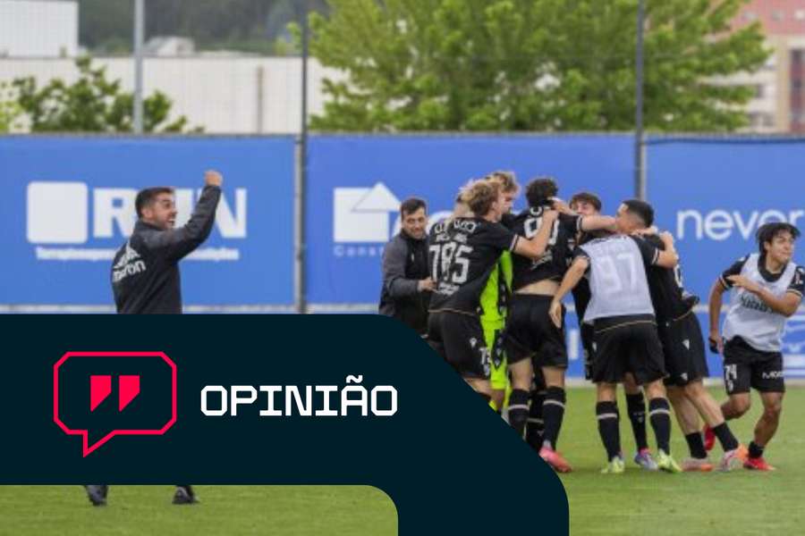 Vitória SC B garantiu subida à Liga 3