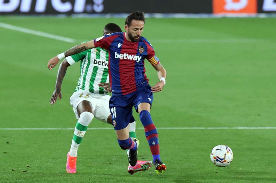 Morales, en un partido contra el Betis
