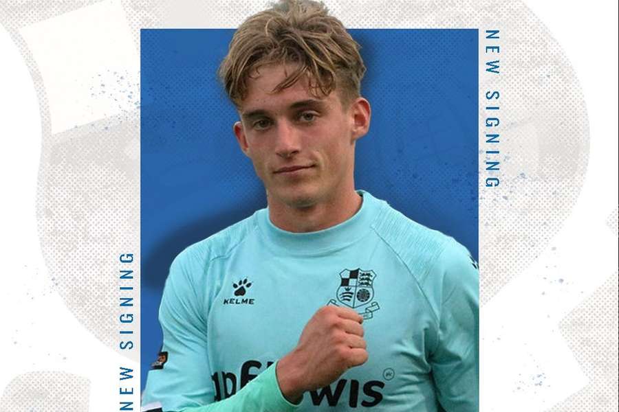 Connor McAvoy está de regresso ao Wealdstone 