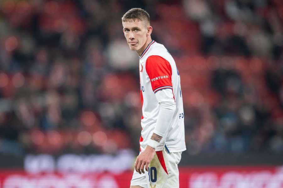 Wiktor Nowak nechybí v základní sestavě Slavie na hřišti Jablonce. Wiktor Nowak nechybí v základní sestavě Slavie na hřišti Jablonce.