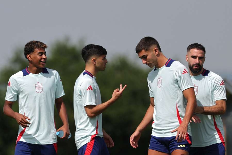 Lamine Yamal, Pedri, Ferran Torres y Carvajal con la selección española Lamine Yamal, Pedri, Ferran Torres y Carvajal con la selección española