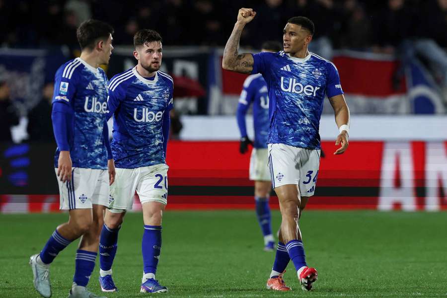 Côme bat la Roma et se hisse dans le top 4