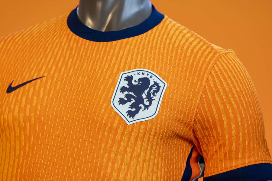 Het nieuwe thuisshirt van Oranje is een hommage aan die uit 1988