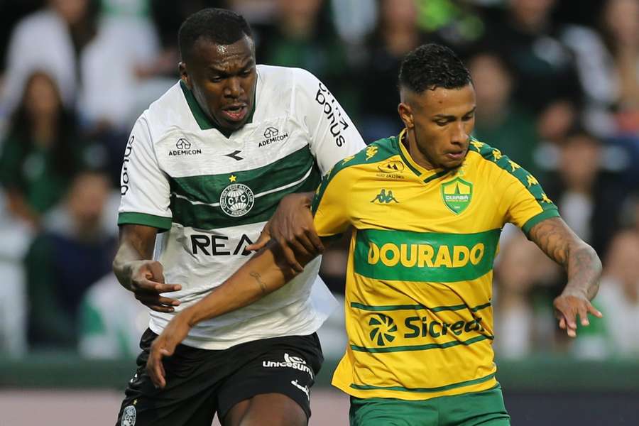 Cuiabá e Coritiba duelam neste domingo (12) pela Série B