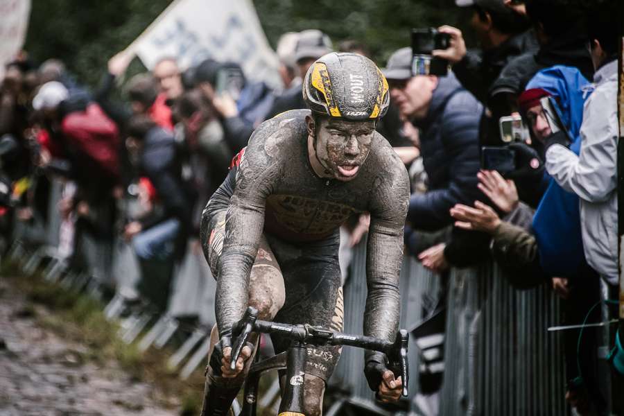 Wout van Aert er vant til mudder og støv både fra Paris-Roubaix og fra cyklecross. Søndag ser det dog ud til at holde tørt i det nordøstlige Frankrig.